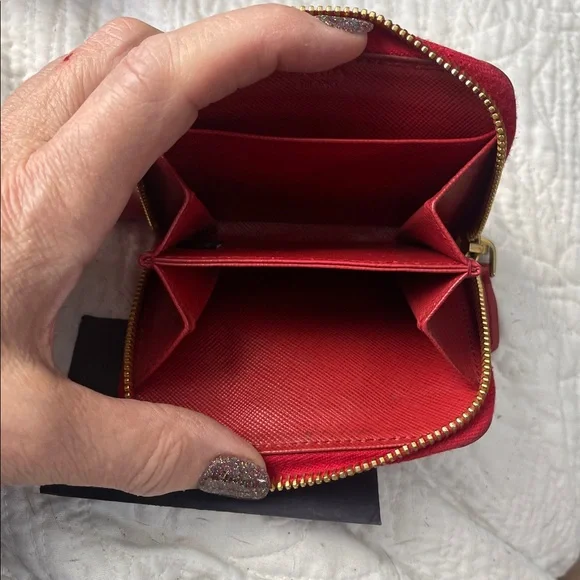 Prada Red Saffiano Leather wallet with Gold Accents - Picture 6 of 8